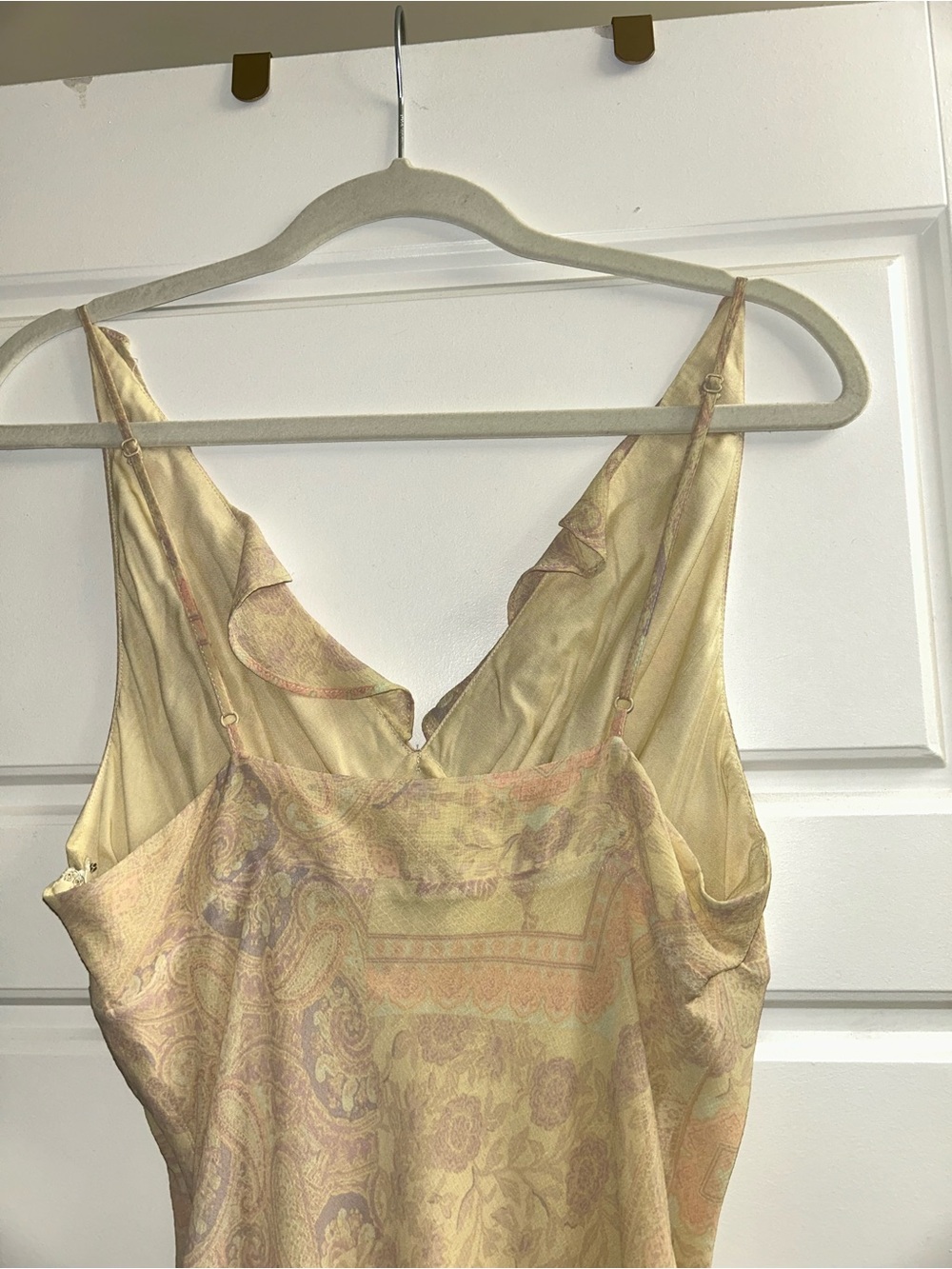 Kimchi Blue Ruffle-Trim Maxi Dress in Pale Yellow and Soft Peach - Picture 6 of 7